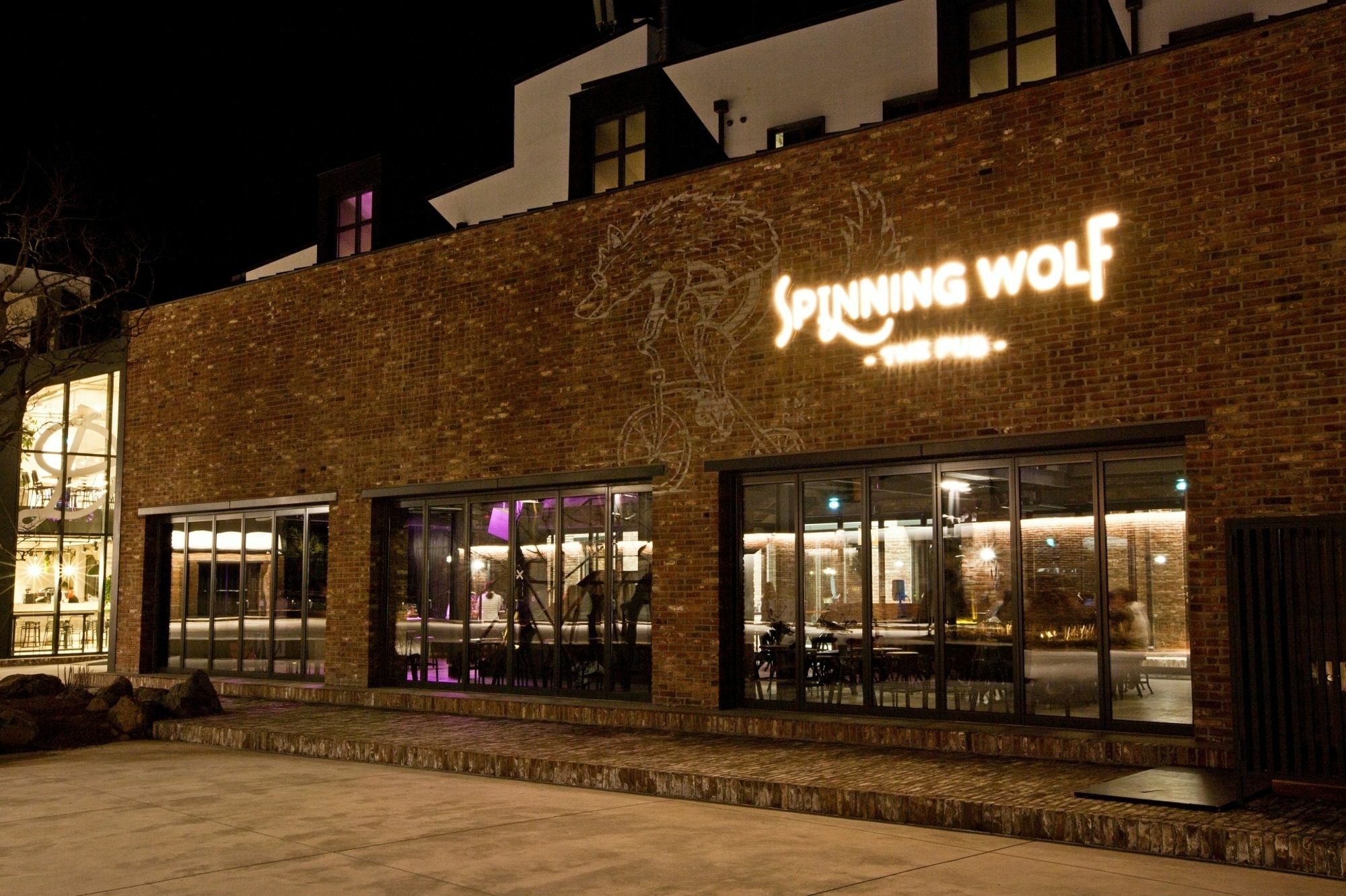 Hotel Playce Camp Jeju 4*