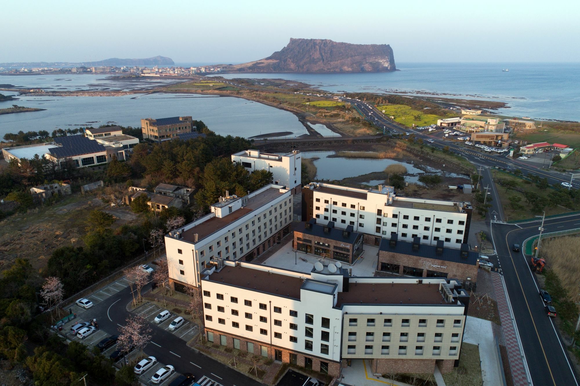 Playce Camp Jeju Hotel